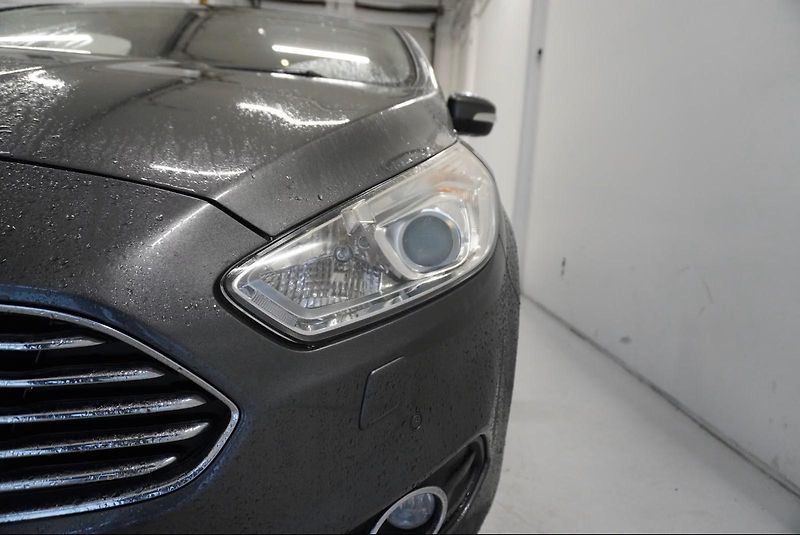 Ford S-MAX  2,0 TDCI 110kW AUTOMAT - fotka 9 z 35