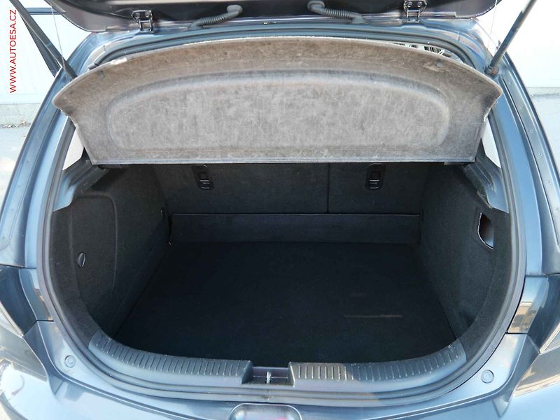 Mazda 3 (2007) 1.6 MZR-CD, Klima - fotka 7 z 19
