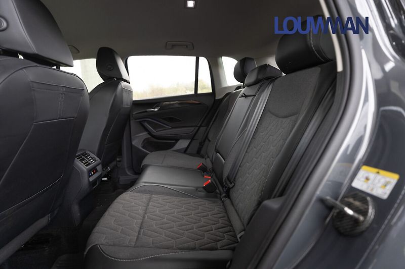 Volkswagen Tiguan 1.5 Life DSG - fotka 27 z 34
