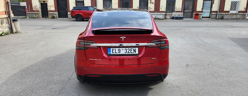 Tesla Model X (2018) 5 MÍST-AWD-KOLA-20-SOH-87,3 - fotka 5 z 58