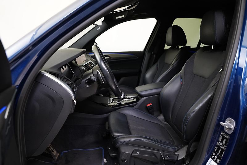 BMW X3 - fotka 11 z 26