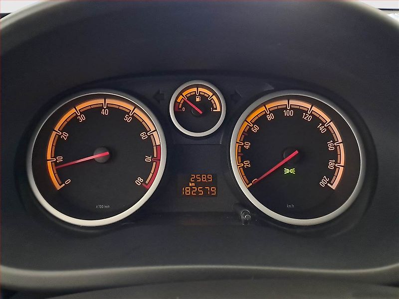 Opel Corsa (2008) 1.2, po STK, Klima - fotka 11 z 14