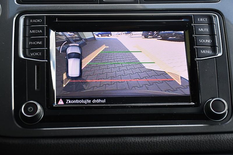 Volkswagen Tiguan 2.0TDi 110kW TAŽNÉ DSG 4MOTION - fotka 39 z 47