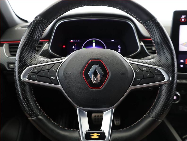 Renault Arkana (2022) R.S.Line E-Tech - fotka 8 z 22