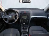 Škoda Octavia (2004) 1.9 TDi, 2.maj, Ambiente, TZ - náhled 8