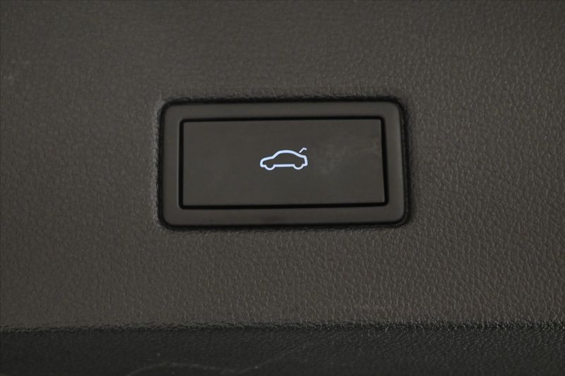 Volkswagen T-Roc 2,0 TDI 110kW DSG Style Záruka - fotka 27 z 31