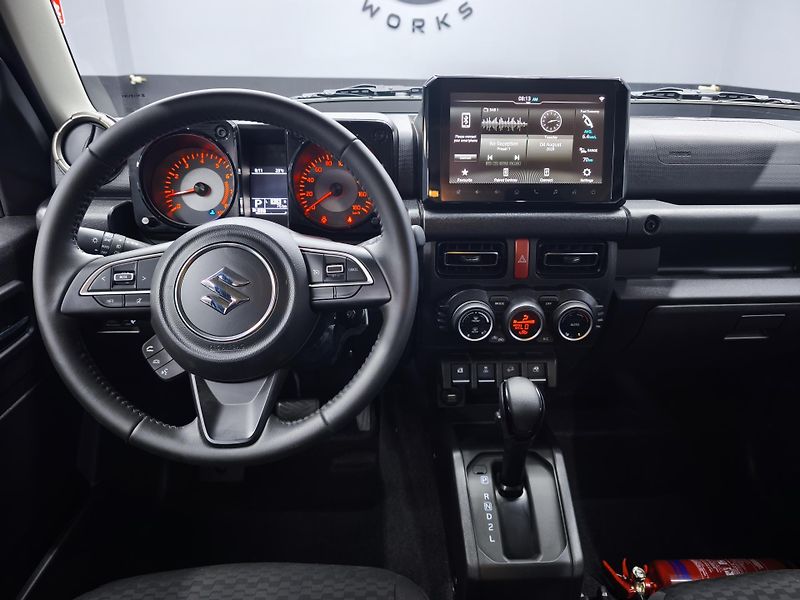 Suzuki Jimny (2025) 1.5 GLX AUTOMAT, 4X4 LONG - fotka 25 z 28