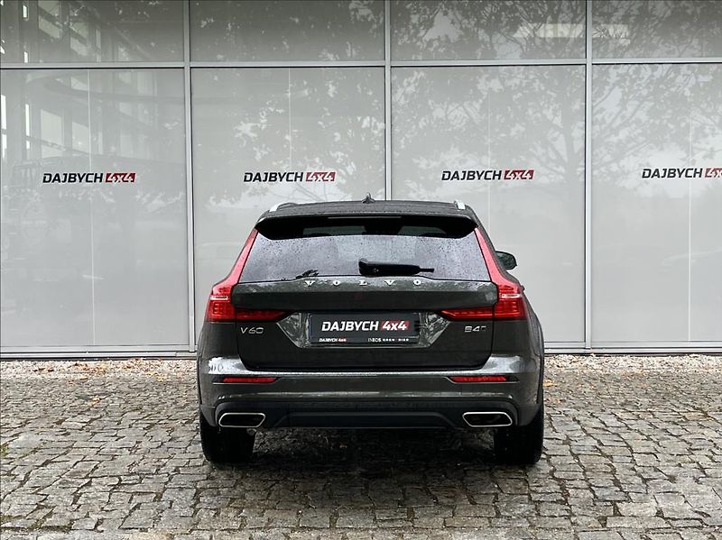 Volvo V60 2,0 CROSS COUNTRY - REZERVACE - fotka 6 z 23