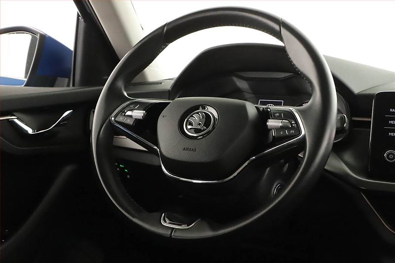 Škoda Kamiq (2022) 1.0 TSI, Serv.kniha, Tempomat - fotka 7 z 13