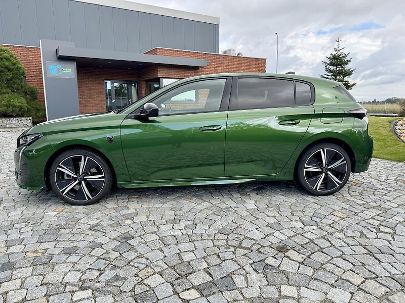 Peugeot 308 (2022) e-GT HYBRID 225 - fotka 5 z 28