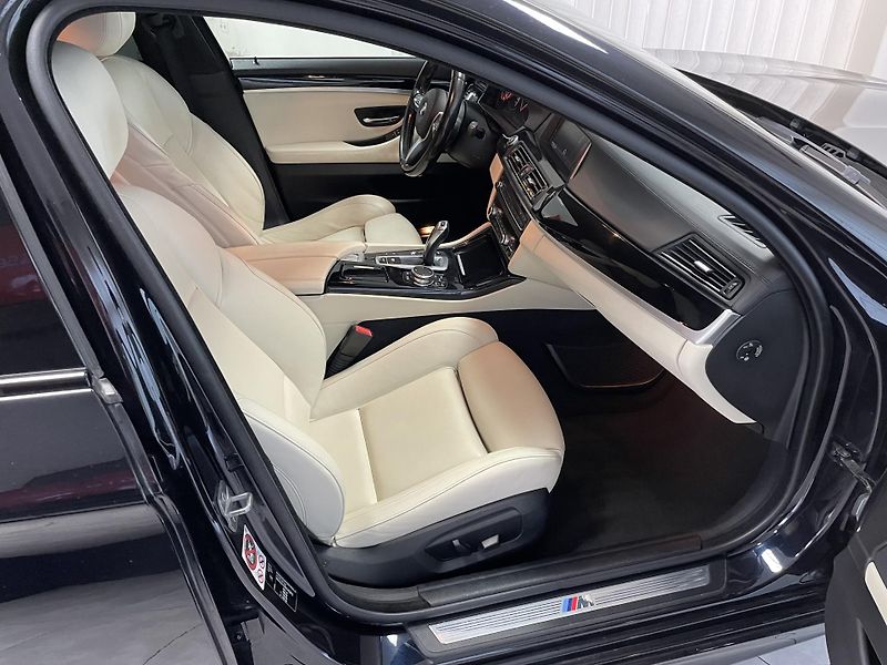 BMW Řada 5 530 XD M-Paket ČR SERVIS DPH - fotka 14 z 25