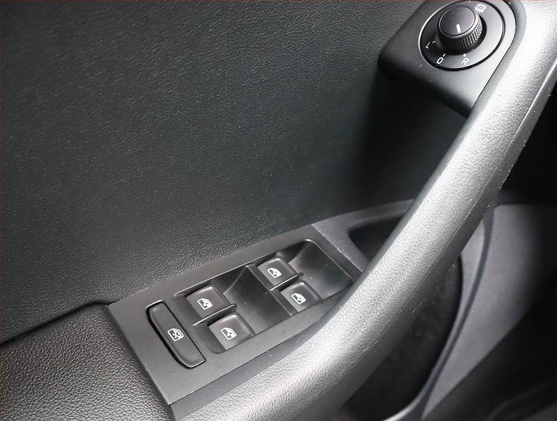 Škoda Octavia (2020) Ambition 1.6 TDI, Tempomat - fotka 15 z 16
