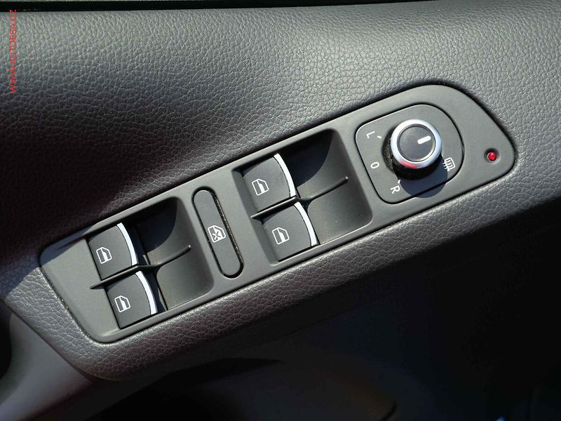 Volkswagen Tiguan (2013) 1.4 TSi, Navi, AC, park. - fotka 11 z 19