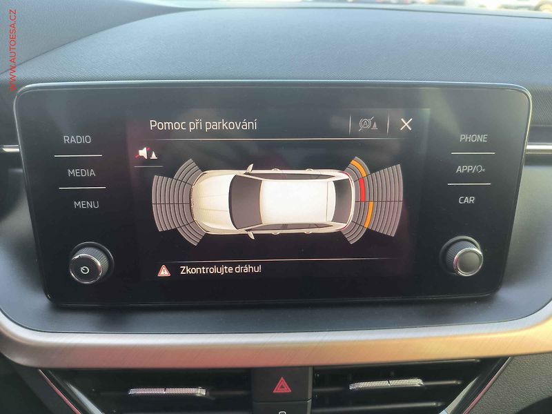 Škoda Scala (2020) 1.5 TSi, ČR, Style, LED - fotka 16 z 23