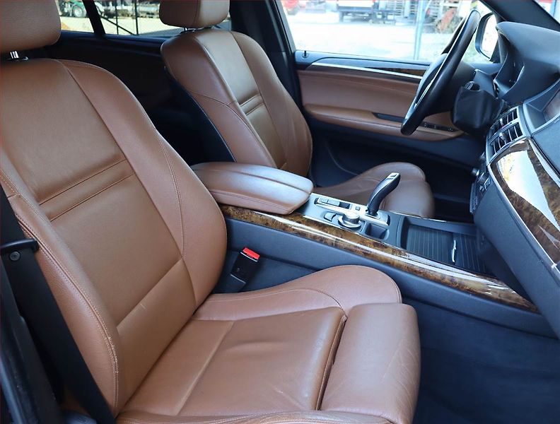 BMW X5 (2007) 3.0d, 4X4, Automat - fotka 9 z 23