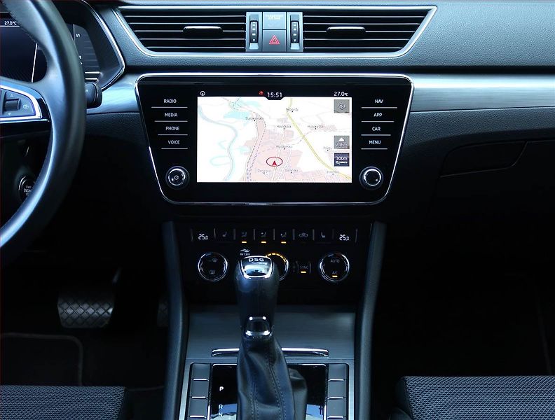 Škoda Superb (2020) 2.0 TDI - fotka 12 z 21