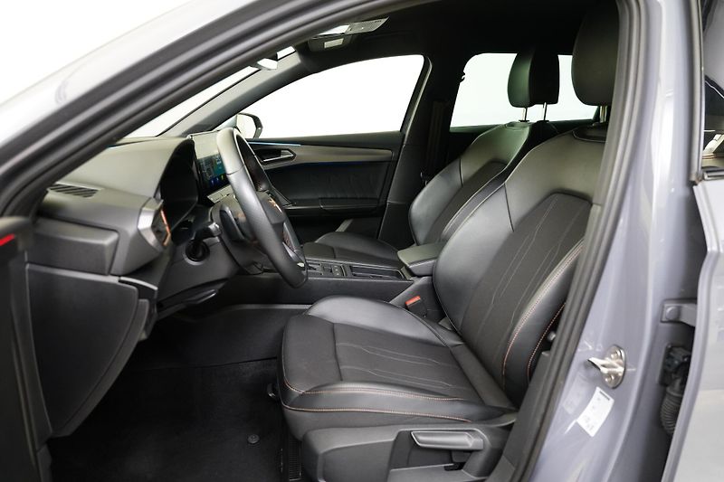Cupra Leon - fotka 11 z 25
