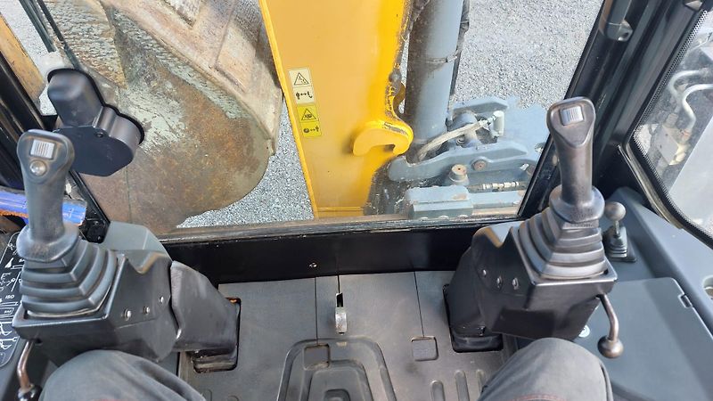 Terex (2013) Terex TBL 890 - fotka 28 z 28