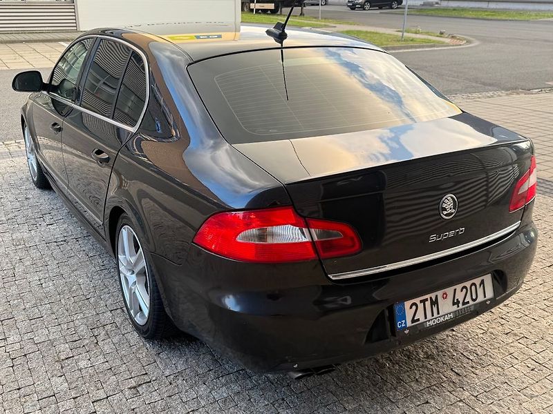 Škoda Superb (2009) - fotka 5 z 46