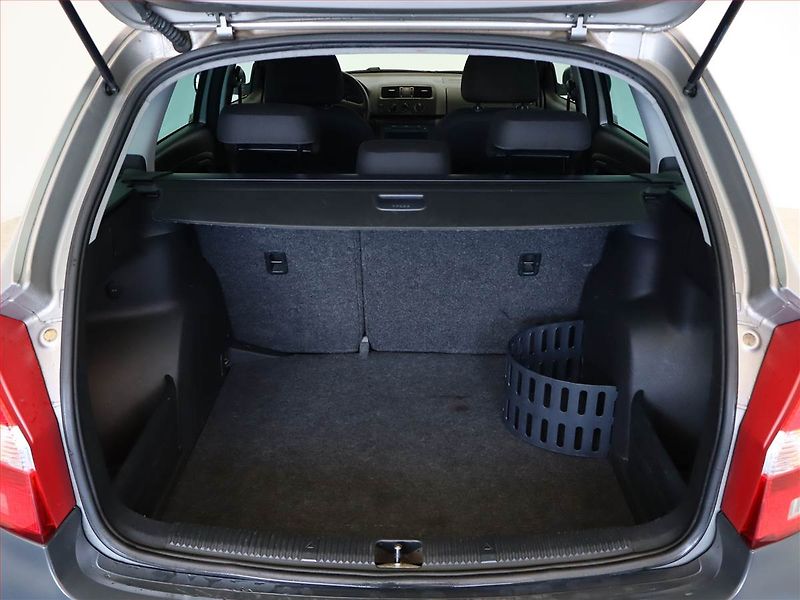 Škoda Fabia (2010) Scout 1.2 TSI, Tempomat - fotka 11 z 14
