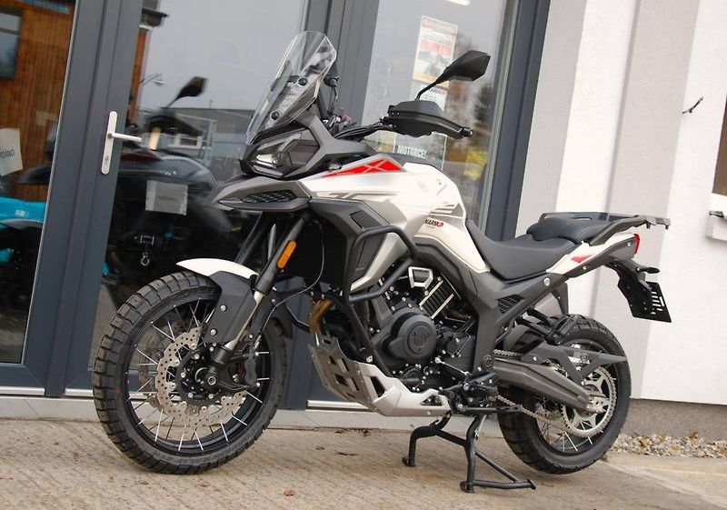 Morbidelli (2026) T10002VX WHITE - fotka 4 z 25