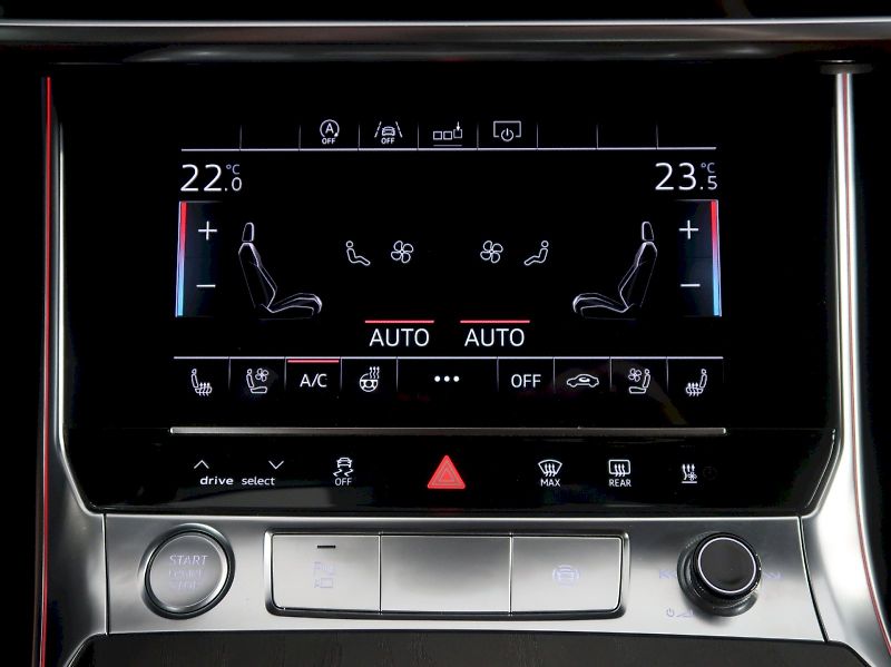 Audi A6 (2019) 50TDI 210KW 4x4 WEBASTO TAŽNÉ - fotka 28 z 38