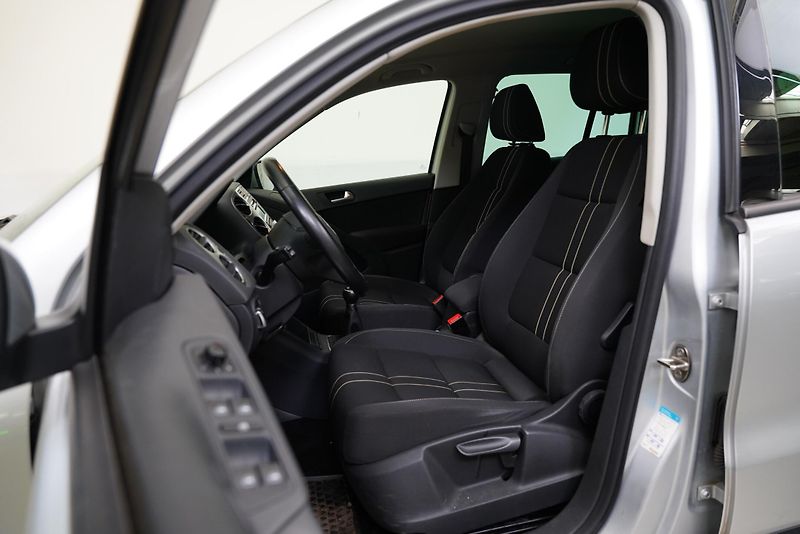 Volkswagen Tiguan - fotka 5 z 6