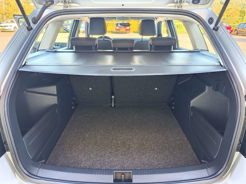 Škoda Fabia (2016) 1.2 TSi 66kw/ Tempomat/1.MAJ - fotka 13 z 29