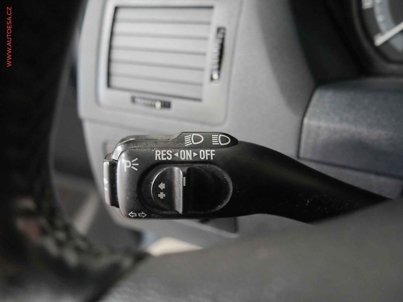 Škoda Fabia (2005) 1.2 HTP, 2.maj,ČR, AC, tažné - fotka 12 z 14