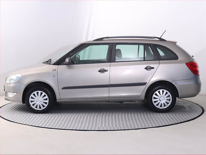 Škoda Fabia (2014) Extra 1.2 12V - fotka 3 z 14