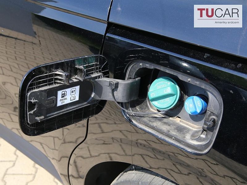 Kia Carnival (2024) 2.2 Diesel Automat 6+3 místa - fotka 10 z 33