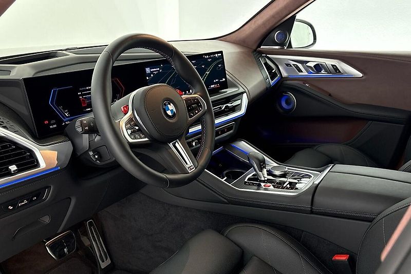 BMW XM 50e - fotka 7 z 26