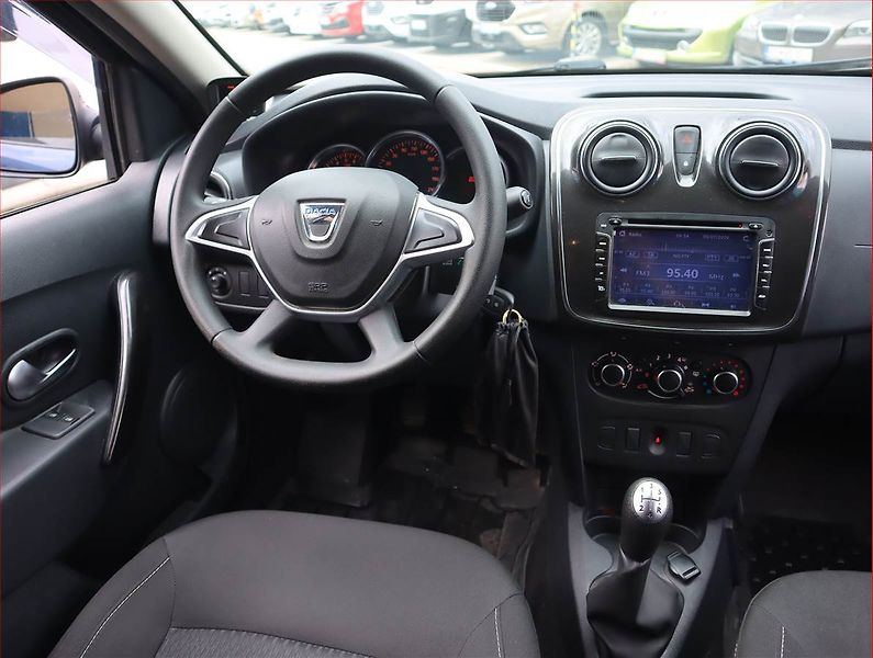 Dacia Logan (2018) 1.0 SCe, Serv.kniha, Tempomat - fotka 7 z 15