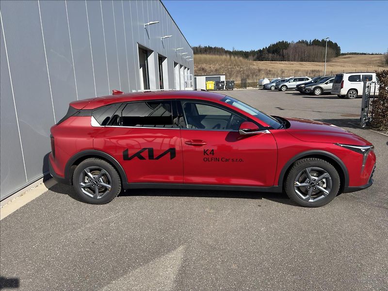 Kia K4 1,6   T-GDI 7DCT TOP - fotka 4 z 23