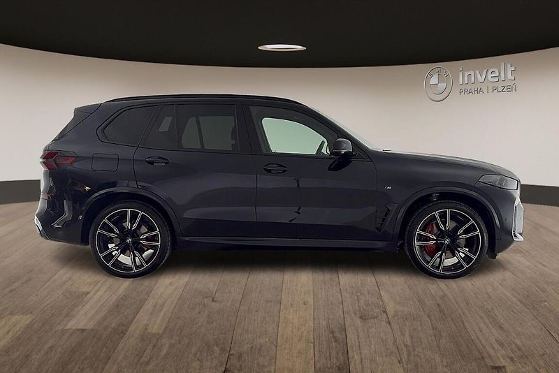 BMW X5 xDrive40d - fotka 2 z 18