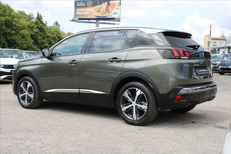 Peugeot 3008 1,2 i 96kW  1.MAJ,ČR,ALLURE - fotka 7 z 35