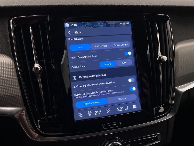 Volvo V90 T6 AWD RECHARGE DARK PLUS - fotka 47 z 60