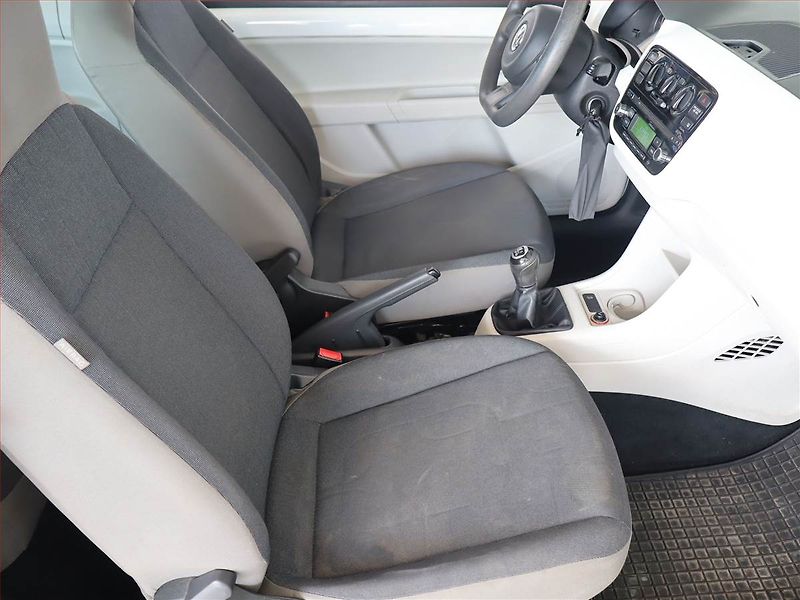Volkswagen up! (2012) 1.0 MPI, Tempomat - fotka 9 z 14