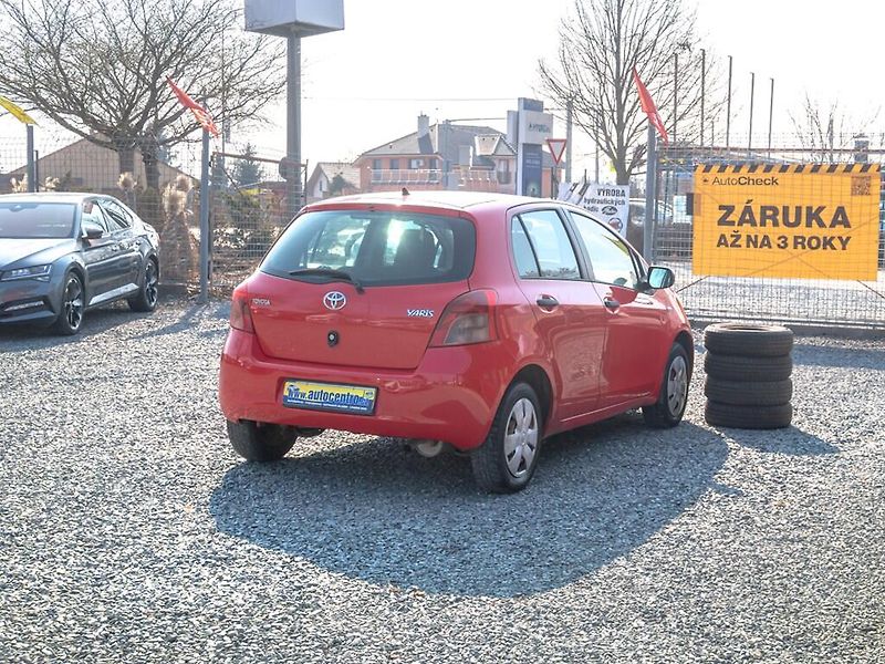 Toyota Yaris (2008) ČR 1.0i 51KW AC – 2x PNEU - fotka 6 z 34