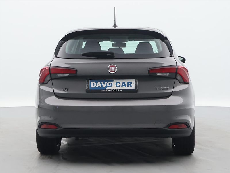 Fiat Tipo 1,4 16V 70kW CZ Street 4800km - fotka 6 z 34
