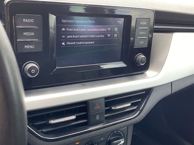 Škoda Scala (2022) 1.5 TSI Ambition - fotka 20 z 34