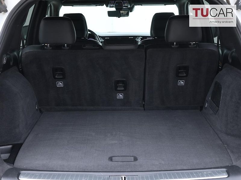 Jeep Grand Cherokee (2022) Summit Reserve 5.7 V8 HEMI  - fotka 36 z 41