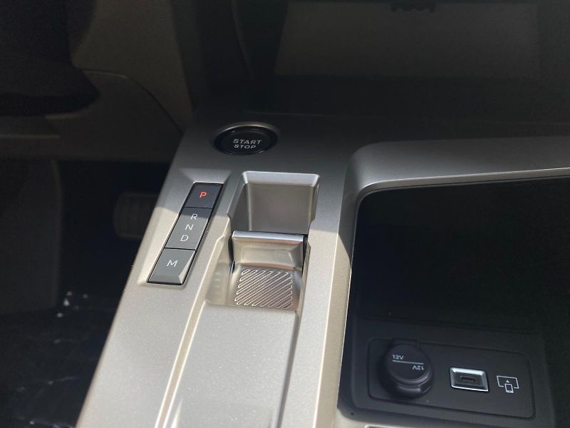Peugeot 408 (2026) ALLURE Hybrid 145 e-DCS6 - fotka 24 z 28