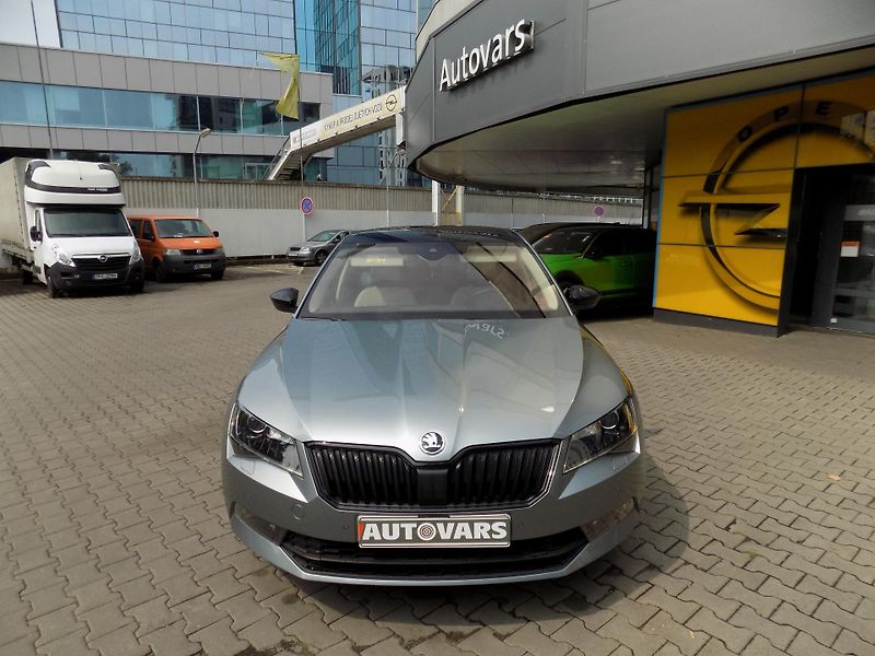 Škoda Superb (2015) 2.0 TSi L&K Webasto - fotka 2 z 15