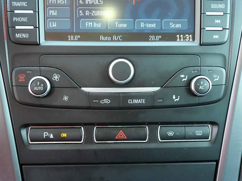 Ford Mondeo (2010) 2.0 TDCI, AT, navi, xenon - fotka 17 z 21