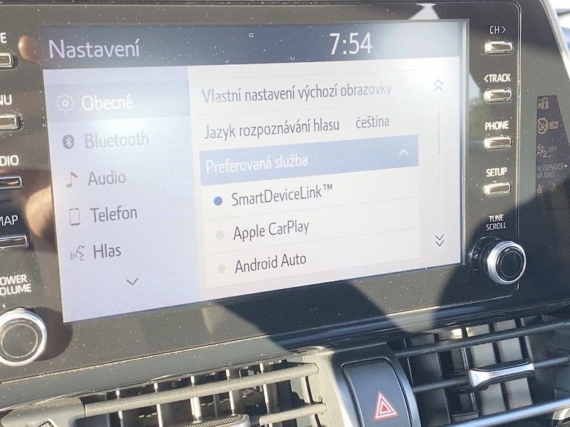 Toyota C-HR 1.8HSD, ČR, Comfort, záruka - fotka 22 z 26
