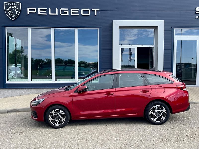 Hyundai i30 (2024) 1,5i Smart Man6 - fotka 4 z 9