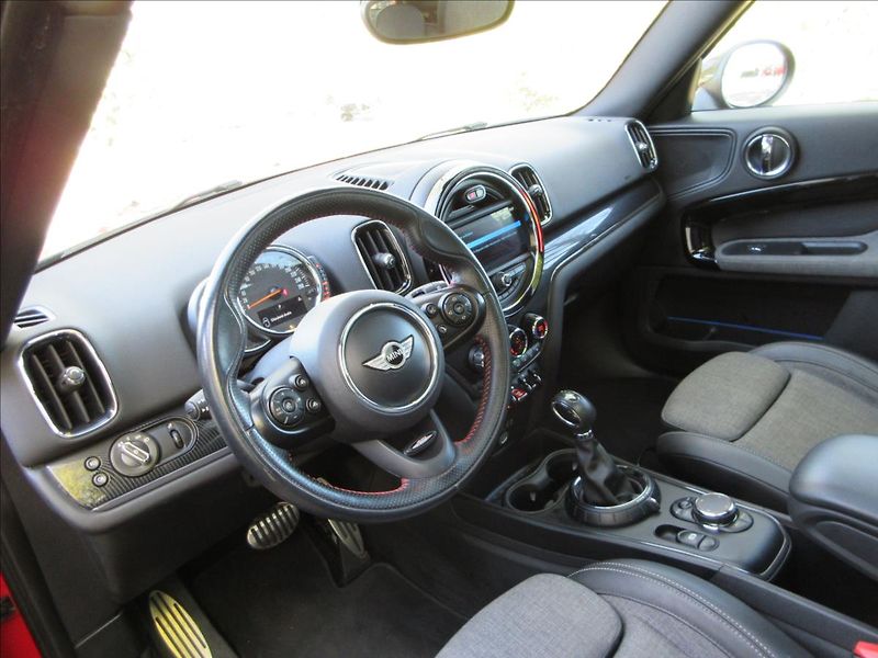 Mini Countryman 2,0 SD ALL4, JCW, Panorama, No - fotka 12 z 31