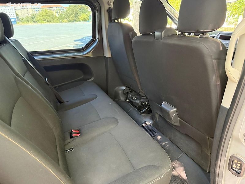 Renault Trafic (2019) 1.6dCi, 89kw 9 míst - fotka 11 z 19
