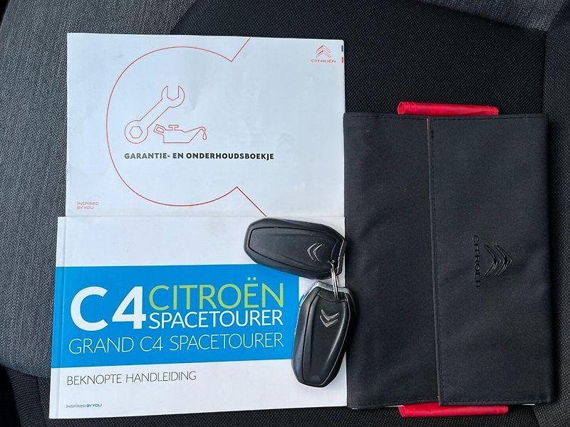 Citroën Grand C4 SpaceTourer (2020) 1.5HDi 96kW Business+ 7-míst - fotka 19 z 34